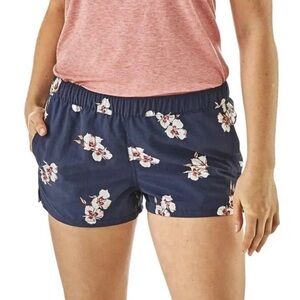 Patagonia Worn Wear Barely Baggies Mariposa Lilly Floral Shorts